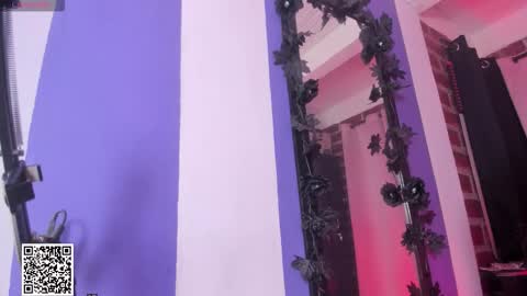        Please help me to reach 100 thumbs up online show from January 5, 7:50 pm