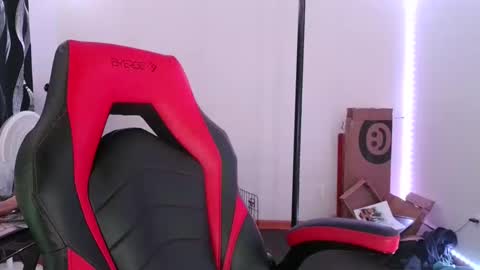 bambiboo8113 online show from March 7, 3:40 am