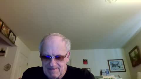 banana_hammock70 online show from April 15, 2:31 pm