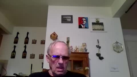 banana_hammock70 online show from April 19, 8:22 pm