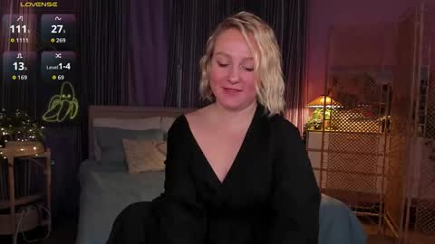 Allie online show from March 12, 8:07 am