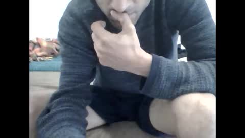 banciuclaudiu87 online show from May 8, 12:33 pm