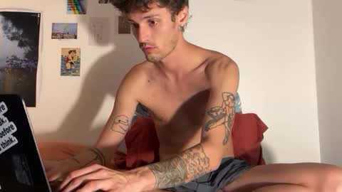 Snapshot of baptisteriviere chatting on September 14, 5:36 pm baptisteriviere online show from September 14, 5:36 pm