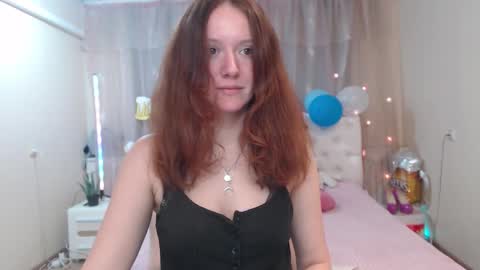 Snapshot of barbarastily chatting on October 1, 8:02 am barbarastily online show from October 1, 8:02 am