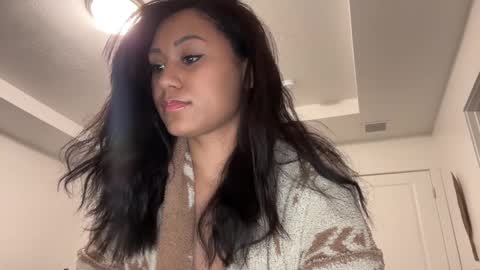 chicka online show from February 6, 11:58 pm