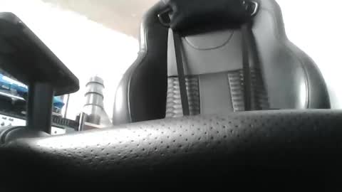 basskep online show from April 21, 8:32 am