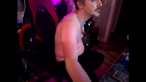 baterboy8687 online show from February 17, 7:37 am