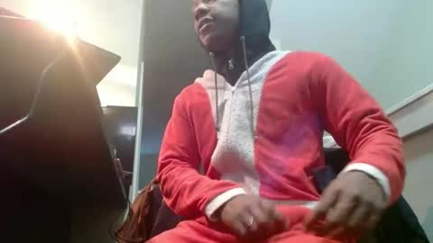 Racks online show from December 24, 5:13 pm