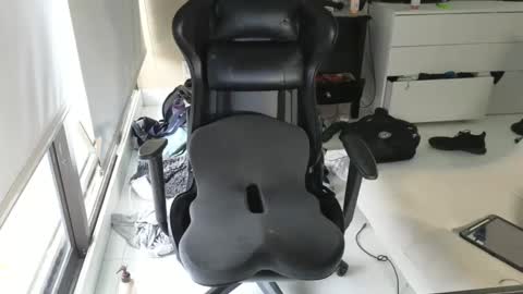 305BBC online show from September 9, 9:48 pm