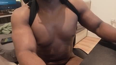 bbcthomas123112 online show from April 19, 7:27 pm