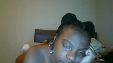 bbgirl0223 online show from April 12, 9:19 pm