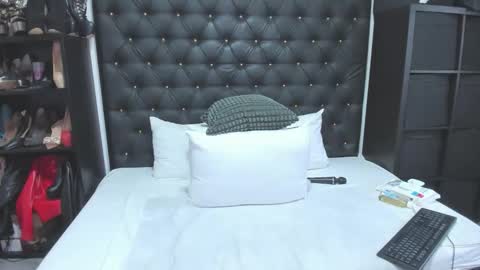 LoveDirtyPlay online show from October 7, 8:32 am