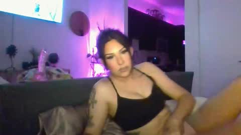 bbygirlnycole online show from February 9, 4:16 am