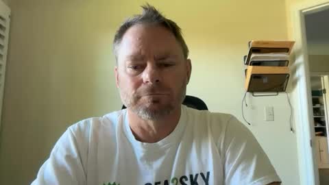 BCJonny online show from April 8, 7:39 pm