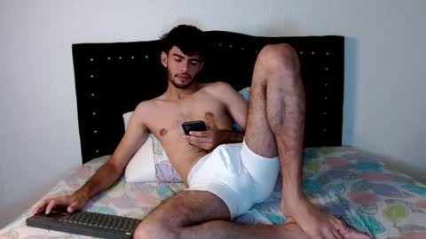 Snapshot of bear_97s chatting on January 17, 10:23 pm Pipe online show from January 17, 10:23 pm