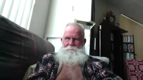 beardbushy online show from February 13, 5:27 pm