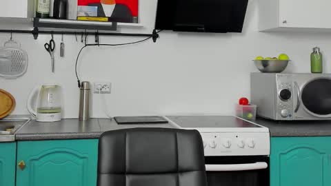 Snapshot of bearded_legend chatting on September 19, 3:32 am Zeus online show from September 19, 3:32 am