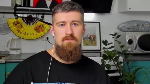 Snapshot of bearded_legend chatting on September 14, 8:32 pm Zeus online show from September 14, 8:32 pm