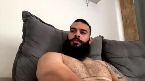 Min online show from April 15, 5:27 pm