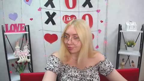 Snapshot of beatriceflyy chatting on September 13, 1:02 pm BeatriceFlyy online show from September 13, 1:02 pm