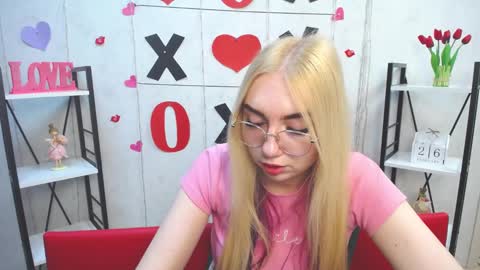 Snapshot of beatriceflyy chatting on February 27, 9:18 am BeatriceFlyy online show from February 27, 9:18 am