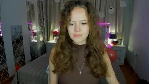 BeatriceWild online show from October 28, 11:33 am