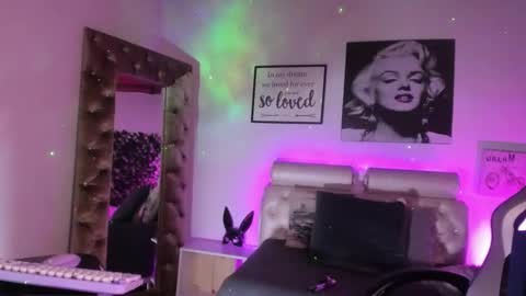 Chanel online show from November 17, 7:00 am