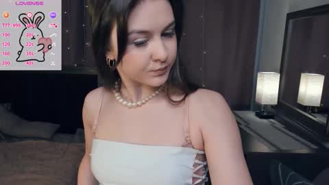 Beatrix or Triss3 online show from September 14, 6:26 am