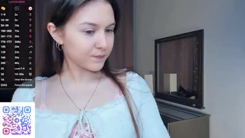 Beatrix or Triss3 online show from September 24, 6:42 am