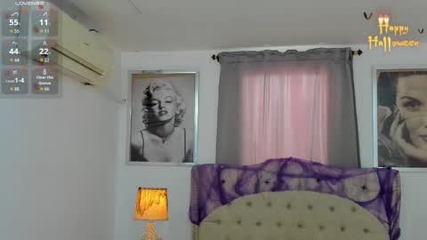 Ariana Reyes online show from October 15, 12:50 pm