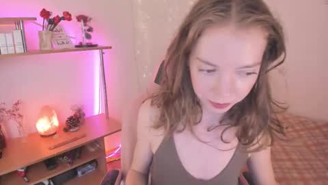 Eliise online show from October 6, 9:05 am