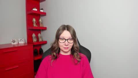 Zoe online show from December 1, 6:33 am