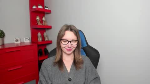 Zoe online show from October 15, 7:21 am