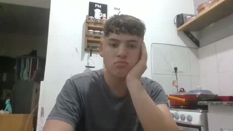 Snapshot of bebote0020 chatting on October 12, 4:38 am bebote0020 online show from October 12, 4:38 am