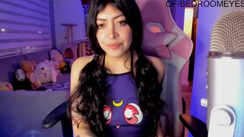 Snapshot of bedroomeyess chatting on February 28, 4:54 am Amber UwU IM MOVING AND IS CRAZY ILL BE BACK VERY SOON 3 MISS YA ALREADY online show from February 28, 4:54 am