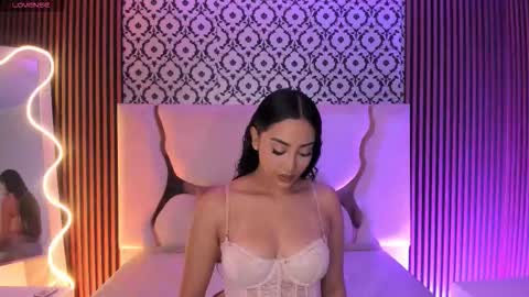 BELLA online show from February 11, 11:47 am