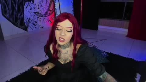 Snapshot of beelzebosss chatting on January 20, 11:32 pm Daniela ur fav living dead girl online show from January 20, 11:32 pm