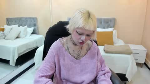 Bela online show from April 5, 1:08 pm