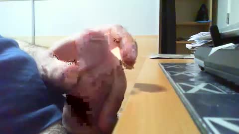 belgianfatcock online show from April 15, 9:15 pm