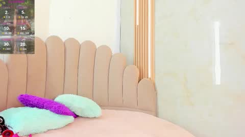 Belkilima  online show from November 12, 4:42 pm