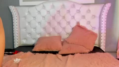 Bella  online show from November 20, 2:47 pm