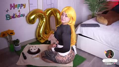    online show from February 18, 1:55 pm