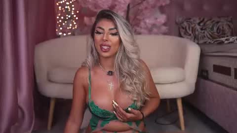 Emma  Bella online show from July 9, 10:14 pm