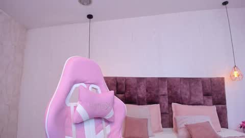 BELLA CLARCK online show from October 27, 10:21 pm