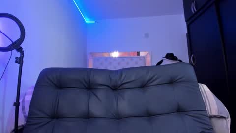 bella_hamilton online show from February 14, 4:04 am