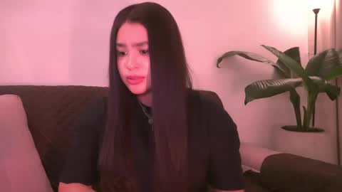 bella_pari online show from April 21, 9:05 am