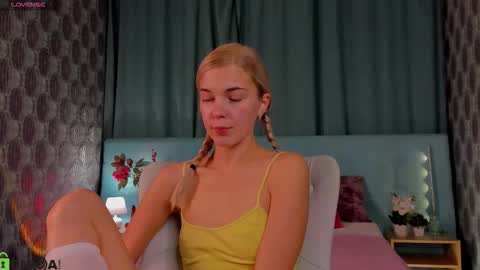 Bella online show from September 11, 12:45 am