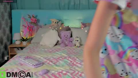 Bella online show from November 3, 12:33 am