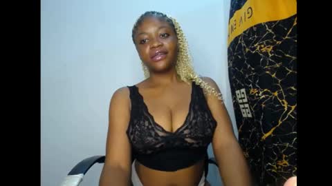 bella online show from April 21, 6:15 pm