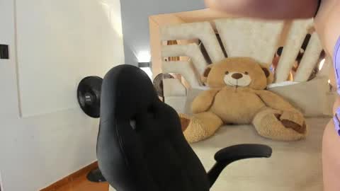 bellaboobs_ online show from June 2, 8:33 pm